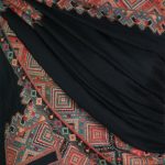 szal welniany w kolorze czarnym z welny merino KuLLU