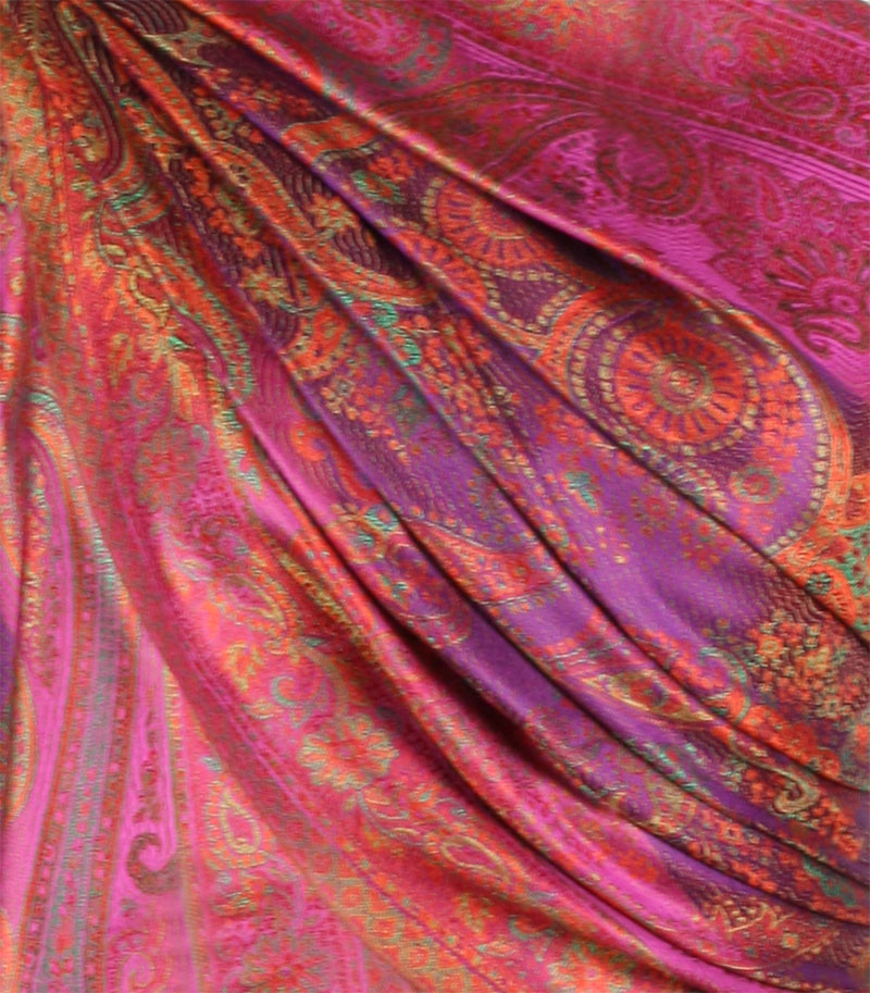 szal-jedwabny-ze-wzorem-jamawar-w-kolorze-rozowym