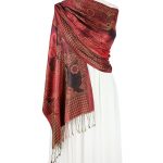 szal-jedwabny-w-kolorze-bordowym