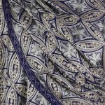 szal-welniany-w-kolorze-granatowym