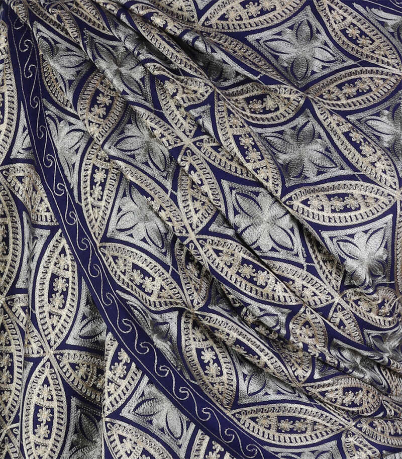 szal-welniany-w-kolorze-granatowym