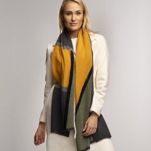 Ekskluzywny zielony szal kaszmirowy, miękki i stylowy, 100% pashmina, do wyjątkowych stylizacji jesienno-zimowych. 60x180cm.