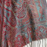 Elegancki szal jedwabny czerwony wzór wschodni 55x180 do sukienki wieczorowej