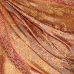 Elegancki szal jedwabny miedziany ze wzorem pailey 55x180 do stylizacji wieczorowych