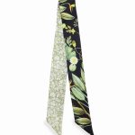 czarny szalik włoski jedwabny twilly 6x105 do stylizacji biznesowych i eleganckich.