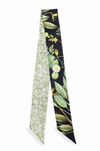 czarny szalik włoski jedwabny twilly 6x105 do stylizacji biznesowych i eleganckich.