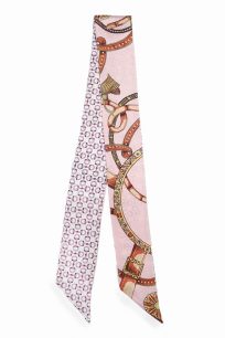 apaszka jedwabna twilly różowa włoska do stylizacji biznesowych i eleganckich.