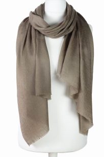 Stylowy szal z wełny merino beżowy ze wzorem żakardowym 70x200 do sukienki