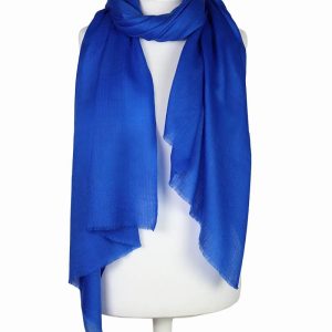 Szal wełniany kobaltowy z wełny merino 70x200 damski do stylizacji wieczorowej lub płaszcza