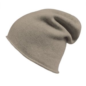alt="czapka kaszmirowa damska beżowa krasnal slouchy beanie ciepła zimowa"