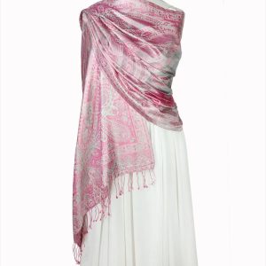 alt="Elegancki szal jedwabny różowy paisley 70x200 do sukienki wieczorowej na ramiona"