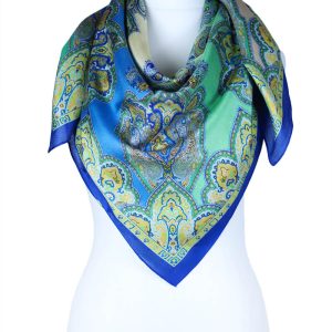 alt="Stylowa chusta jedwabna zielona z eleganckim wschodnim wzorem 100x100"