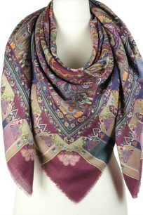 alt="Stylowa chusta wełniana fioletowa ze wzorem wschodnim"