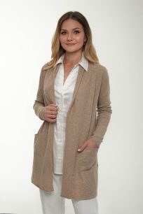 alt="Sweter kaszmirowy z kardigan beżowy stylowy i delikatny"