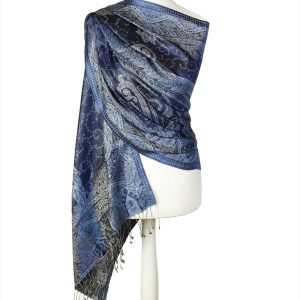 alt="Delikatny jedwabny szal z wzorem orientalnym 70x200"