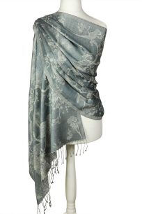 alt="Stylowy jedwabny szal szary z wzorem nowoczesnym delikatny 70x200"