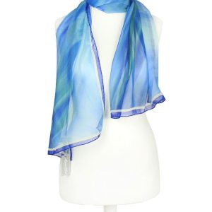 alt="Niebieski szalik jedwabny włoski Marina D'Este do marynarki lub sukienki"