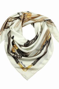 alt="Luksusowa apaszka jedwabna włoska Marina D'Este 90x90 biała premium"