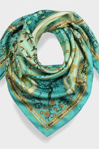 alt="Włoska apaszka jedwabna Laura Biagiotti w kolorze turkusowym premium 90x90"