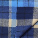 Niebieski kaszmirowy szalik męski w kratę 30 × 170 cm – 100% kaszmir