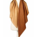 Karmelowa chusta kaszmirowa z jedwabiem delikatna 110x110 cm do eleganckich stylizacji Magia kaszmiru
