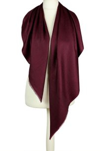 Burgundowa chusta kaszmirowa 110 × 110 cm z jedwabiem Magia kaszmiru
