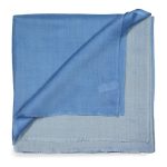 Elegancka niebieska chusta kaszmirowa 110 × 110 cm z jedwabiem