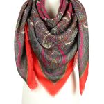Czerwona chusta wełniana damska 140x140 cm paisley