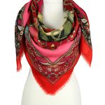 Czerwona chusta wełniana damska 140x140 cm w orientalne wzory