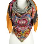 Szara chusta wełniana damska 140x140 cm we wzór paisley