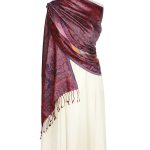 Bordowy szal jedwabny Paisley 70 × 200 cm Magia Kaszmiru