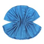 Niebieski szal z naturalnego jedwabiu paisley – elegancki szal damski do sukienki