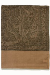 Beżowy szal damski 70x200 z wełny merino i jedwabiu we wzór paisley