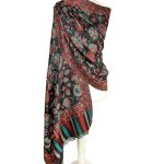 Czarny szal z merino i jedwabiu 70x200 w orientalne kwiaty