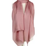 Szal wełniany do sukienki Dusty Pink – merino premium z naturalnym jedwabiem 70x200 cm