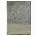 Elegancki szary szal damski 70x200 z merino i jedwabiu w orientalny wzór paisley