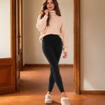 Luksusowe czarne legginsy kaszmirowe damskie
