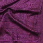 ioletowy szal kaszmirowy damski z eleganckim orientalnym ornamentem – 100% kaszmir premium