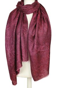 Wrzosowy szal kaszmirowy damski jamawar 70 × 200 cm z eleganckim orientalnym wzorem Magia kaszmiru